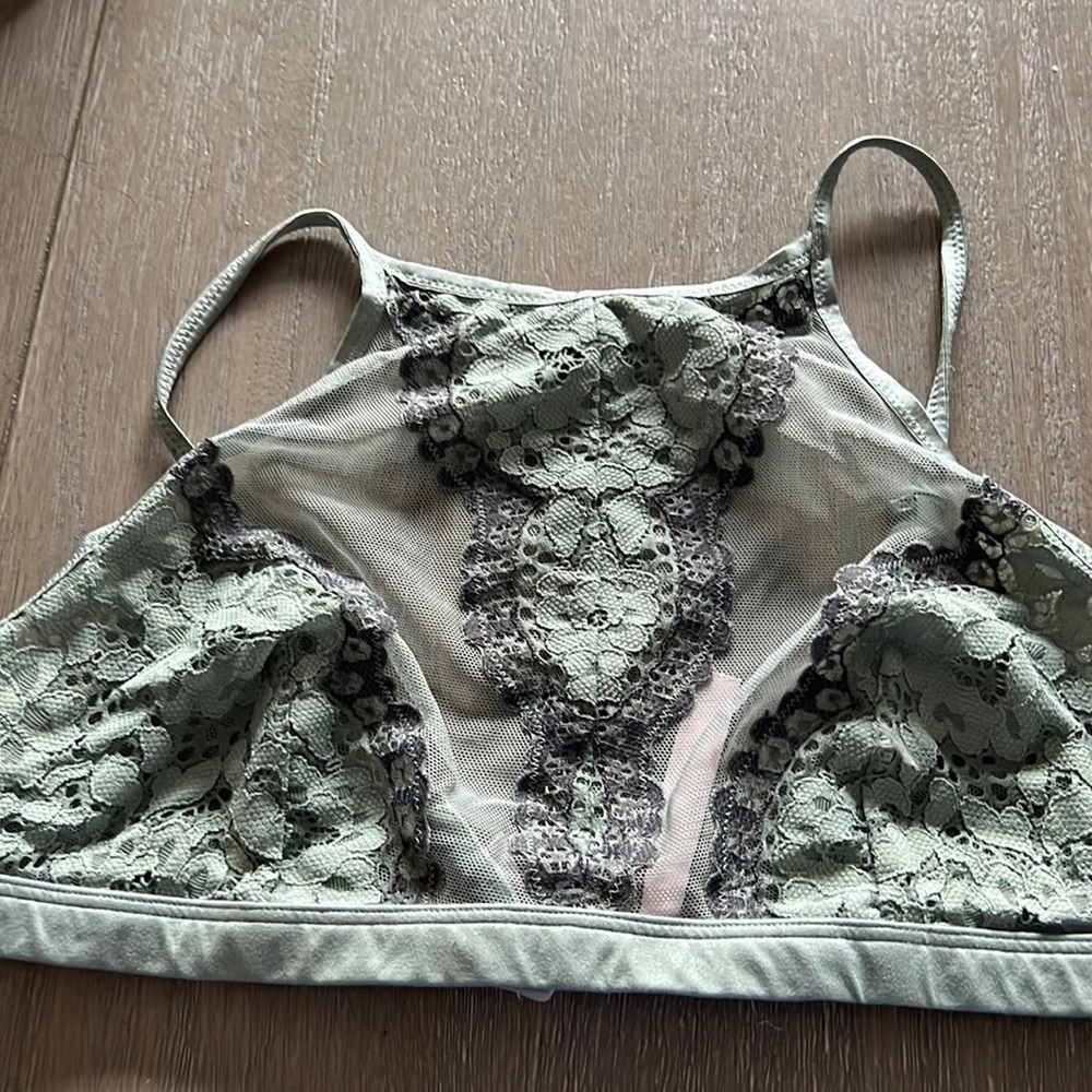 Victoria’s Secret bralette